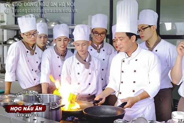 Khóa Học Nấu Ăn Cho Nam Giới Tại Hà Nội